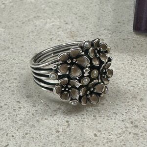 PANDORA BUNCH OF PINK FLOWER RING